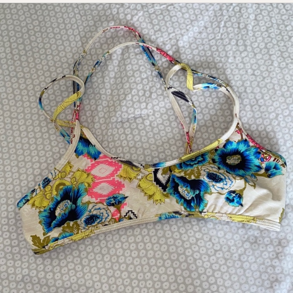 billabong bikini top (reposted)
